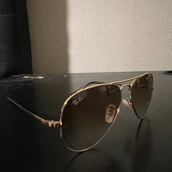 I got the Ray-Band for sale I don’t have the cover for it only used 3 times! - Picture 4 of 4